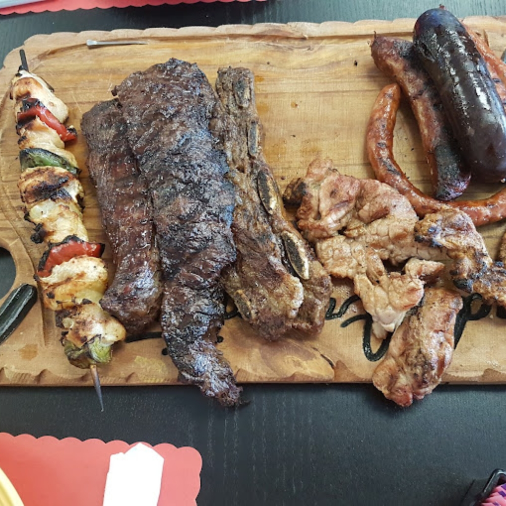 Dulce Madroño Restaurant