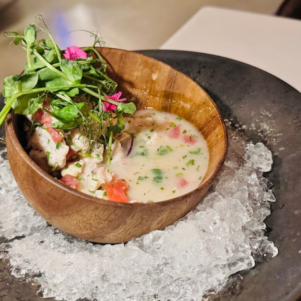 Emparedado de carne y vegetales