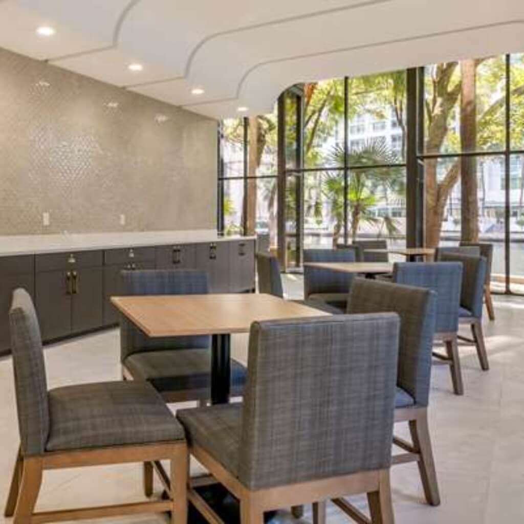Comedor Comfort Inn & Suites Downtown Brickell-Port of Miami
