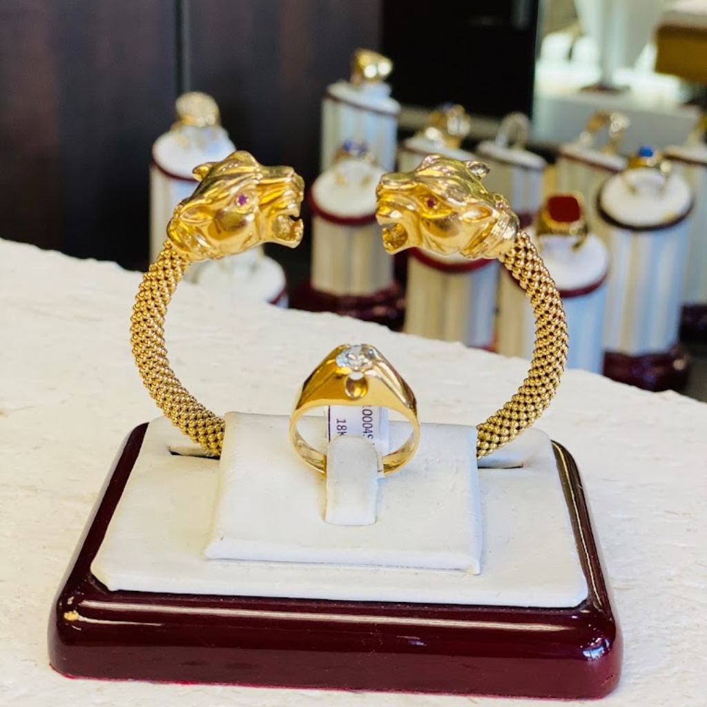 Corona Jewelry & Pawn
