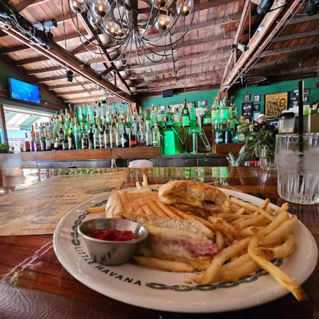 Emparedado Ball & Chain