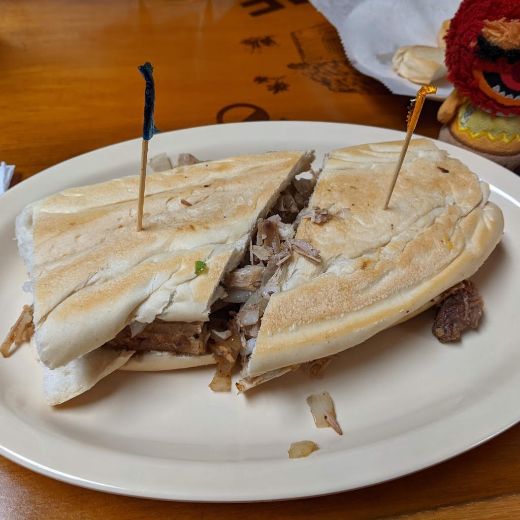 Platillo La Casa de Las Baleadas