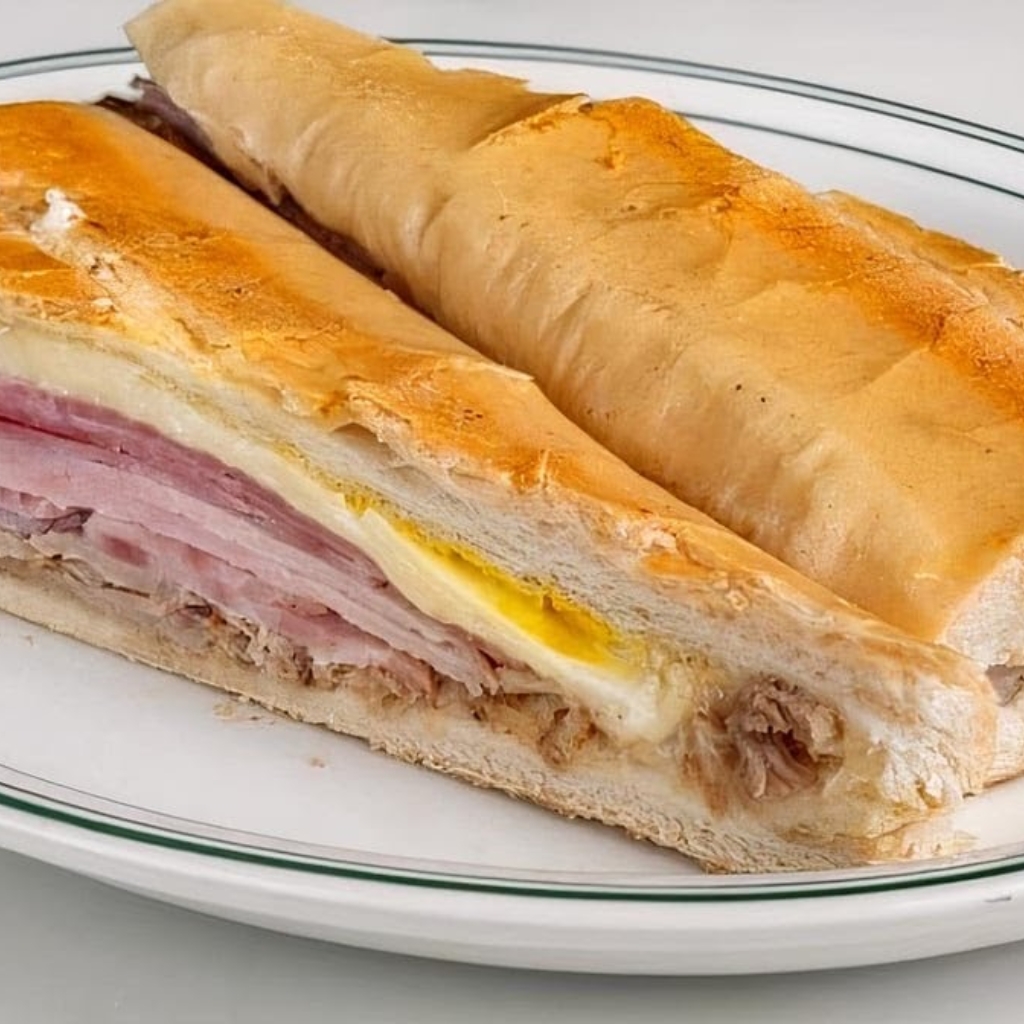 Emparedado de jamon y queso