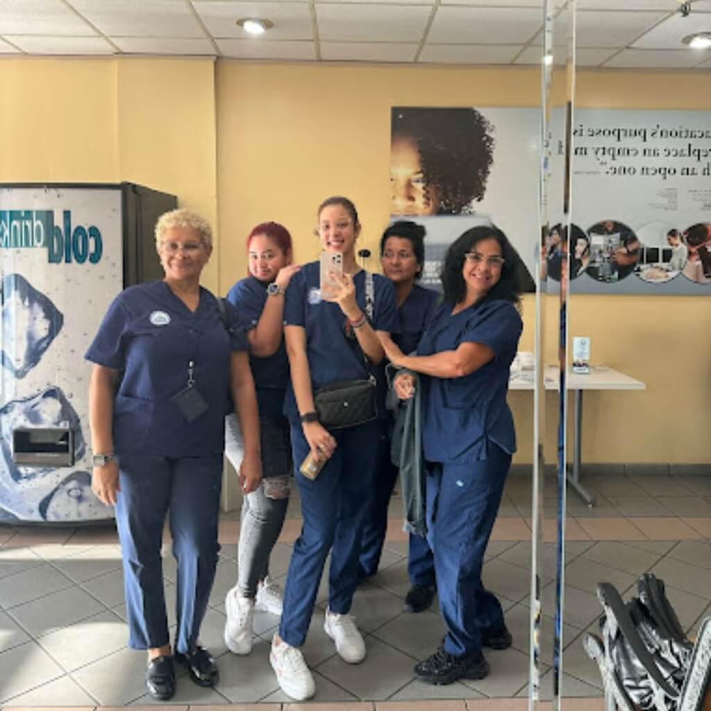 Estudiantes South Florida Institute of Technology