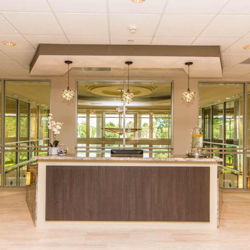 FIRST STEP TRADUCTORES