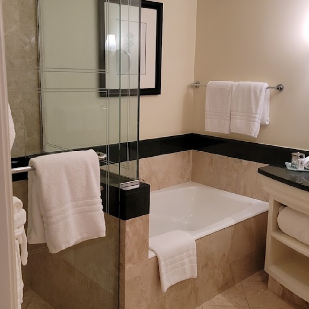 Four Seasons Hotel Miami