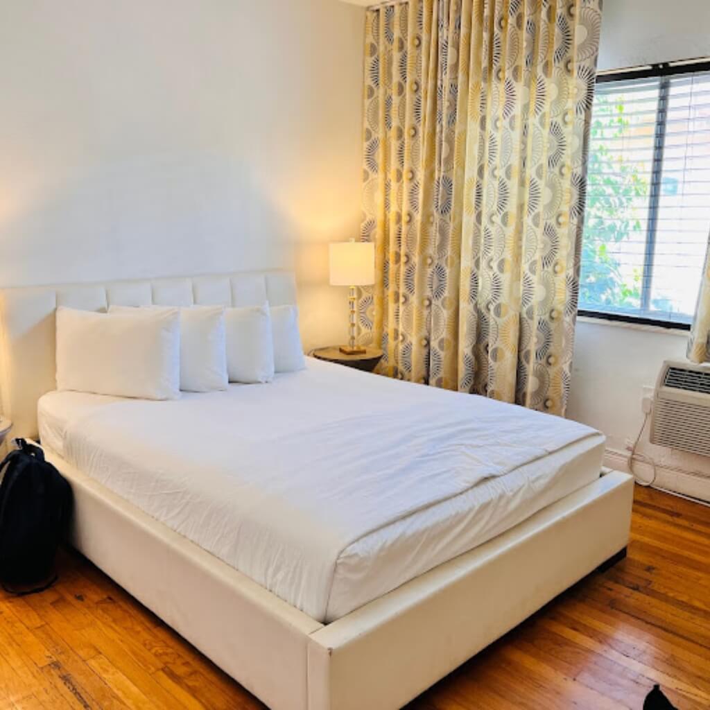 Habitación Beachside All Suites Hotel