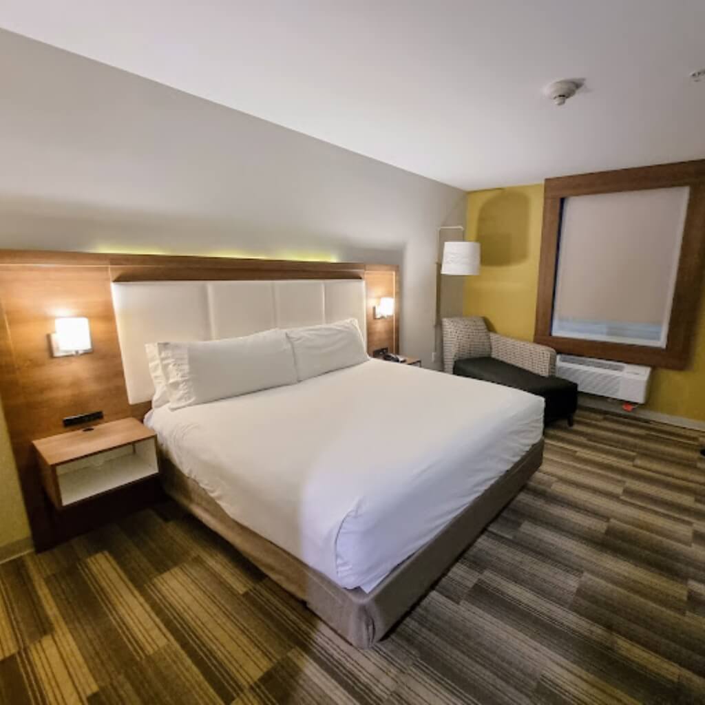 Habitación Holiday Inn Express & Suites Miami Airport East, an IHG Hotel