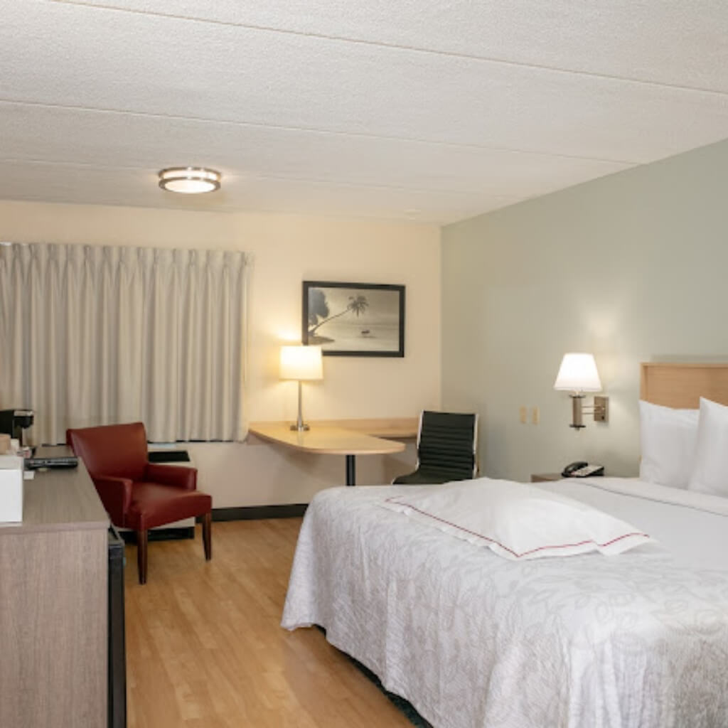Habitación Red Roof PLUS+ Miami Airport