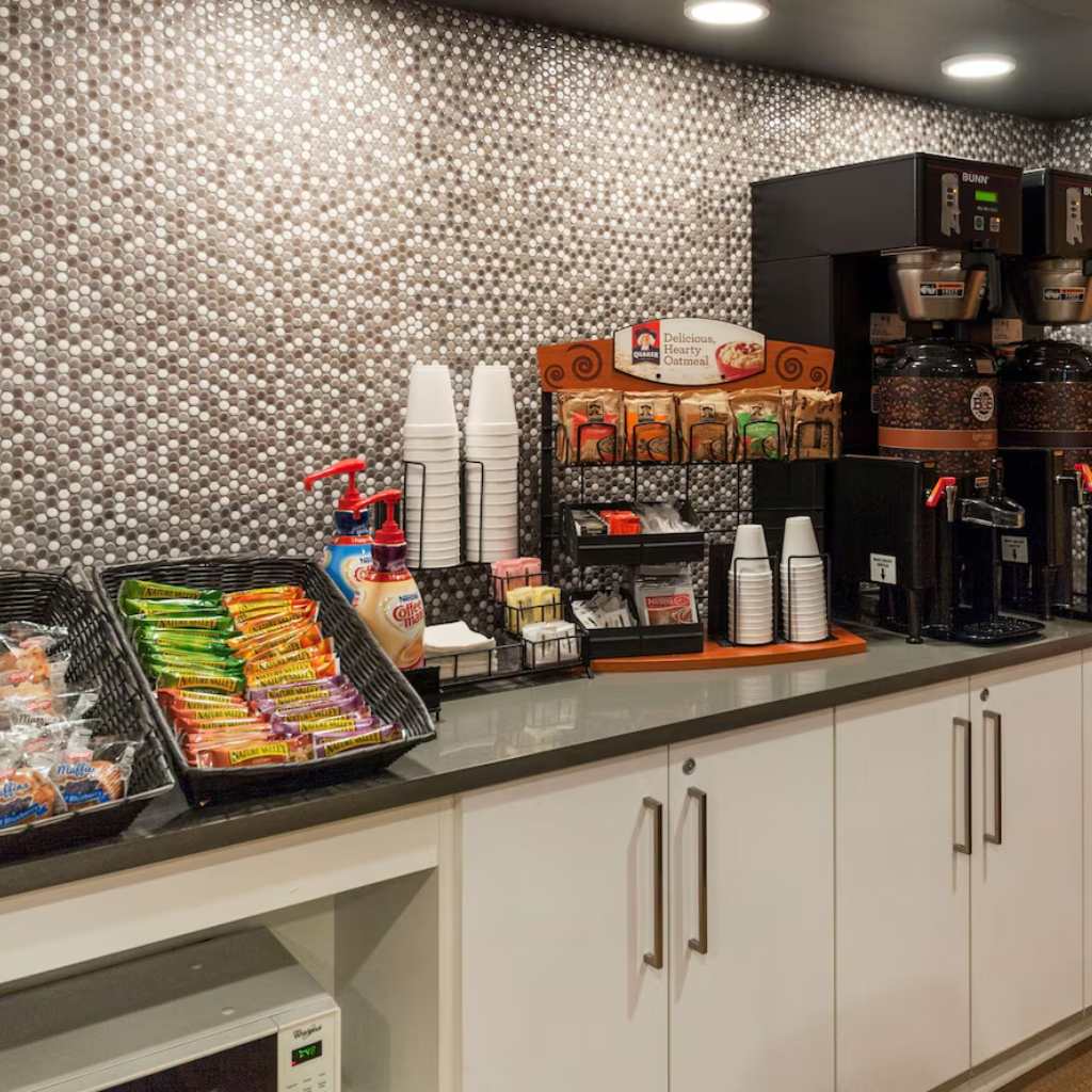 Hilton Miami Airport Blue Lagoon
