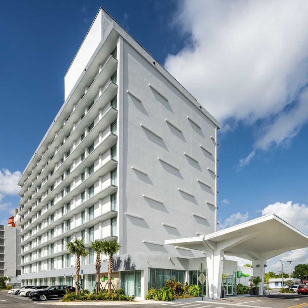 Holiday Inn Miami North – I-95, an IHG Hotel
