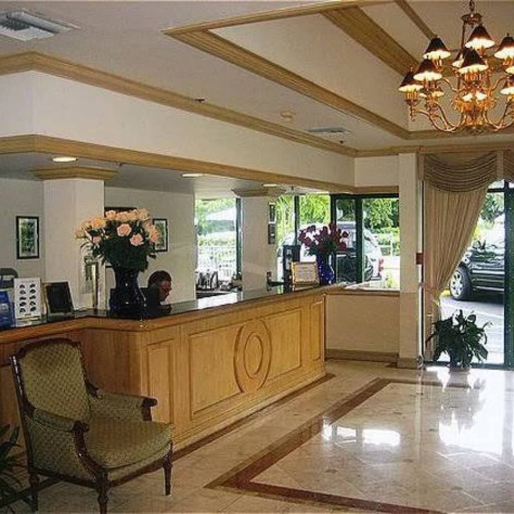 Hotel ChateauBleau Hotel