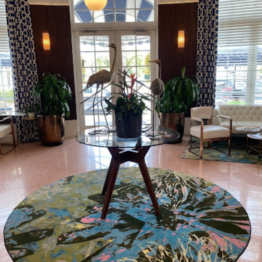 Hotel Oceanside Hotel + Suites