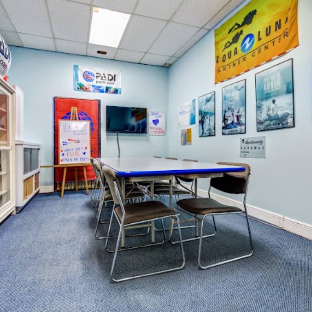 Instalaciones Scuba Diving In Miami - Squalo Divers