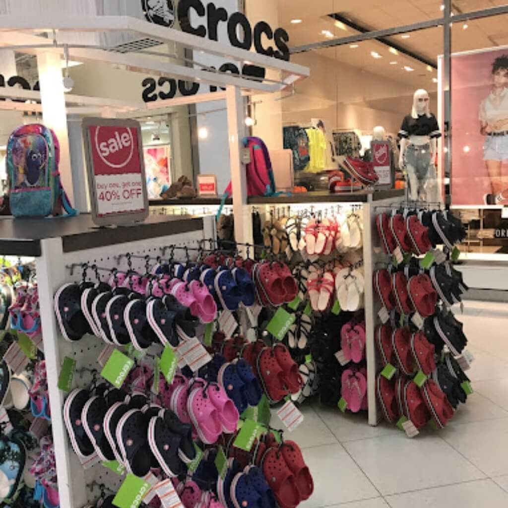 Instalaciones de Crocs at Dolphin Mall