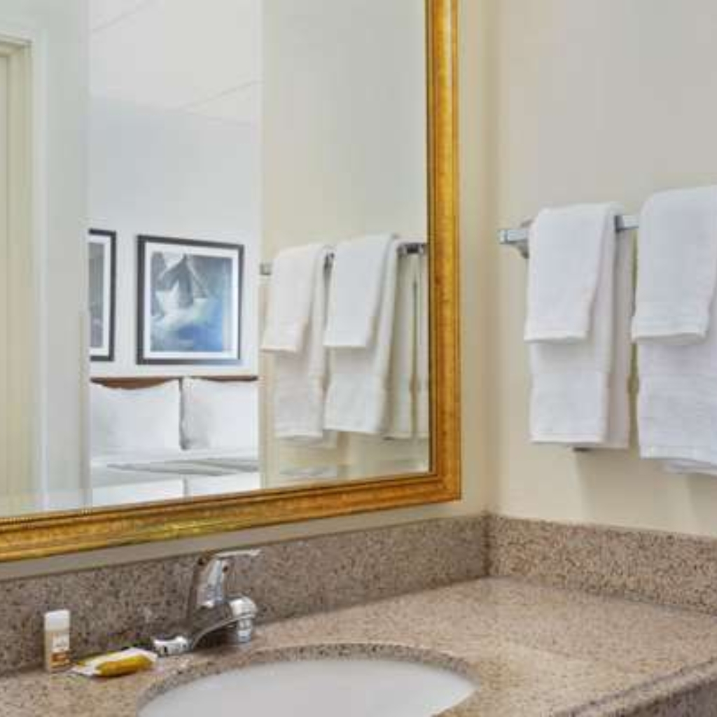 La Quinta Inn & Suites by Wyndham Sunrise
