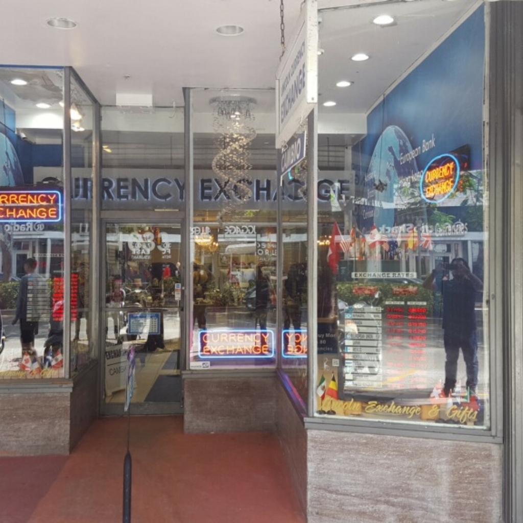 Lincoln Currency Exchange-1633 Washington Ave
