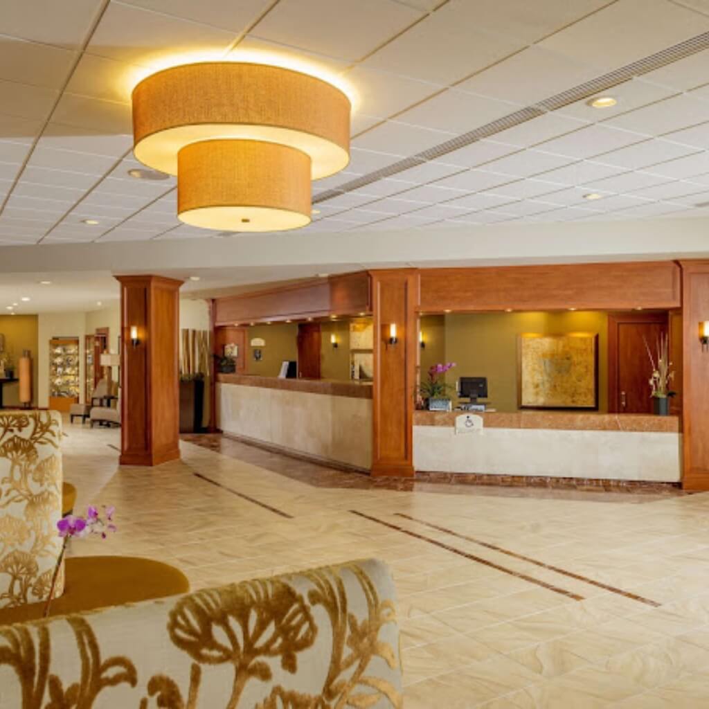 Lobby Sonesta Miami Airport