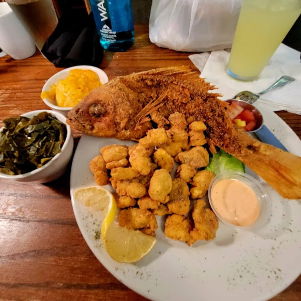 Pescado Lil Greenhouse Grill