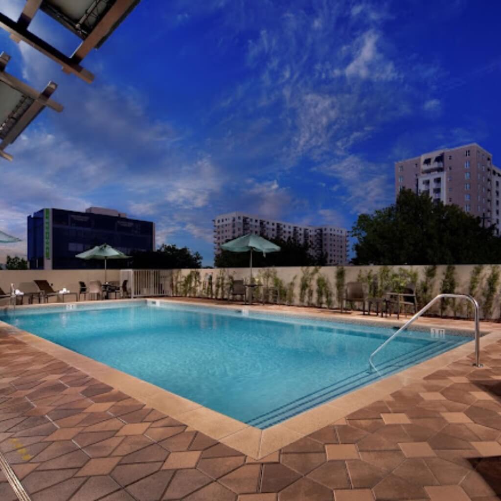 Piscina Best Western Premier Miami Intl Airport Hotel & Suites Coral Gables