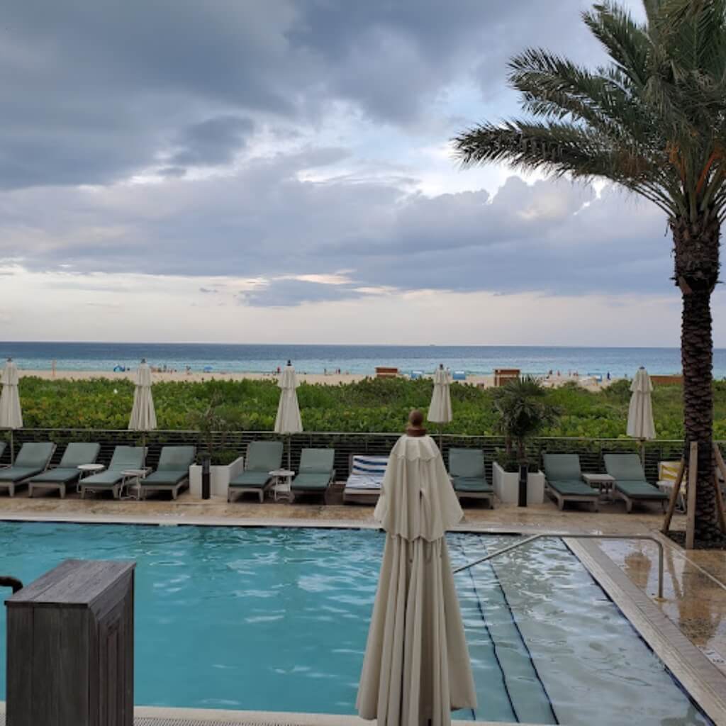 Piscina Marriott Stanton South Beach