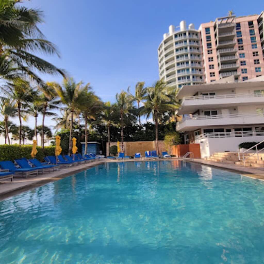 Piscina Royal Palm South Beach Miami, a Tribute Portfolio Resort