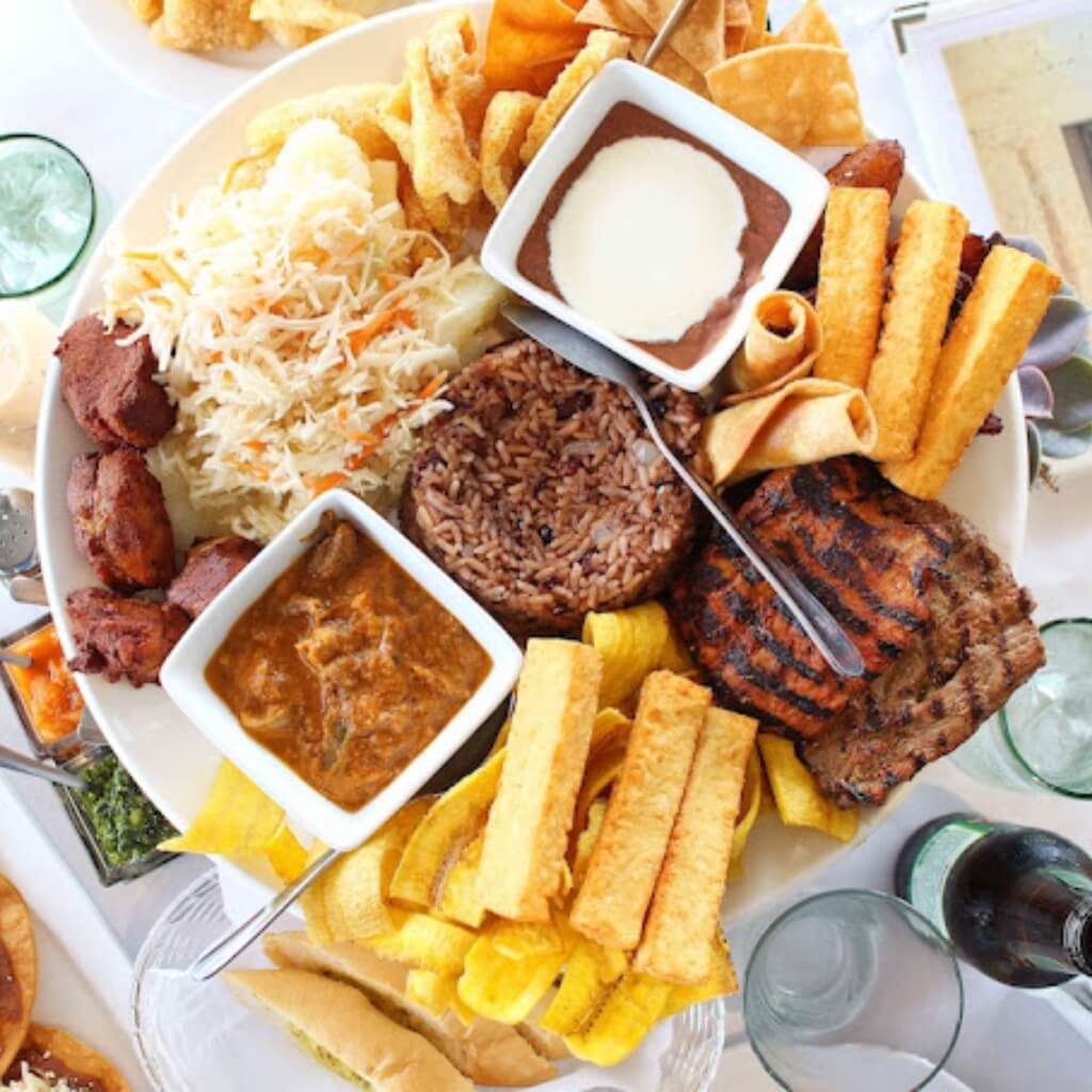 Platillo Madroño Restaurant