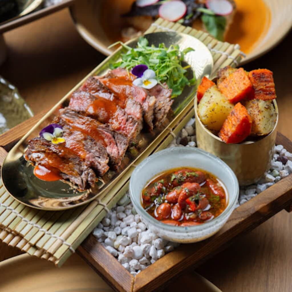 Platillo OSUMI Cocktail and Sushi Bar