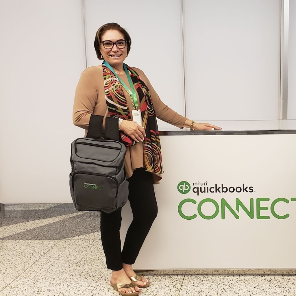 Quickbooks by Viviana Mendez
