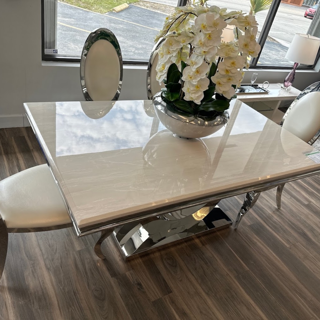 Rana Furniture Calle 8
