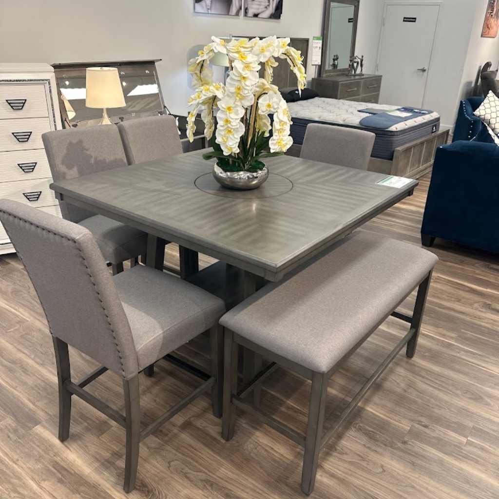 Rana Furniture Calle 8
