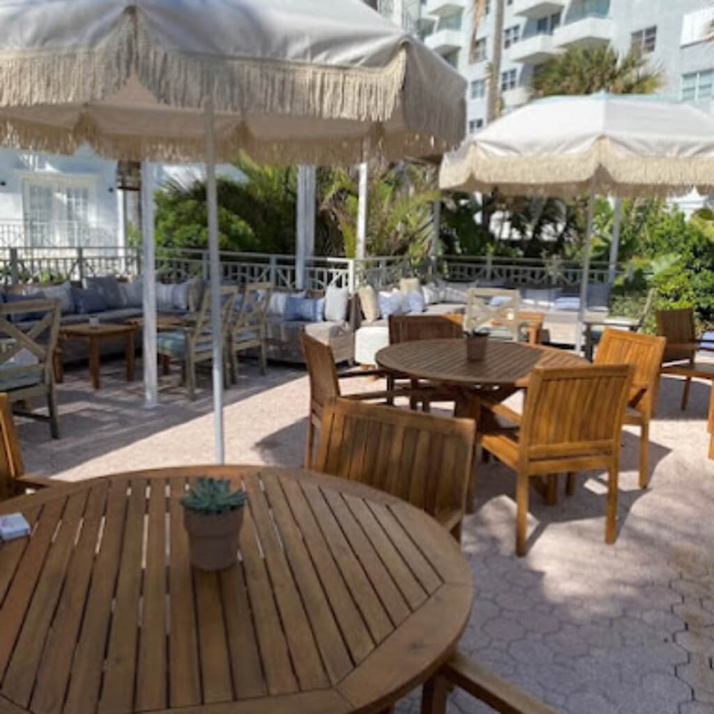 Restaurante The Savoy Hotel & Beach Club ~ Miami Beach
