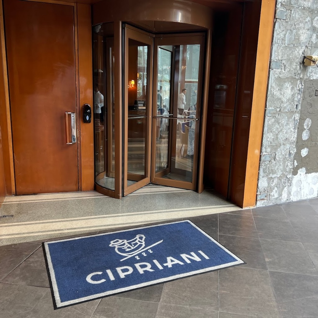Cipriani Downtown Miami - Entrada