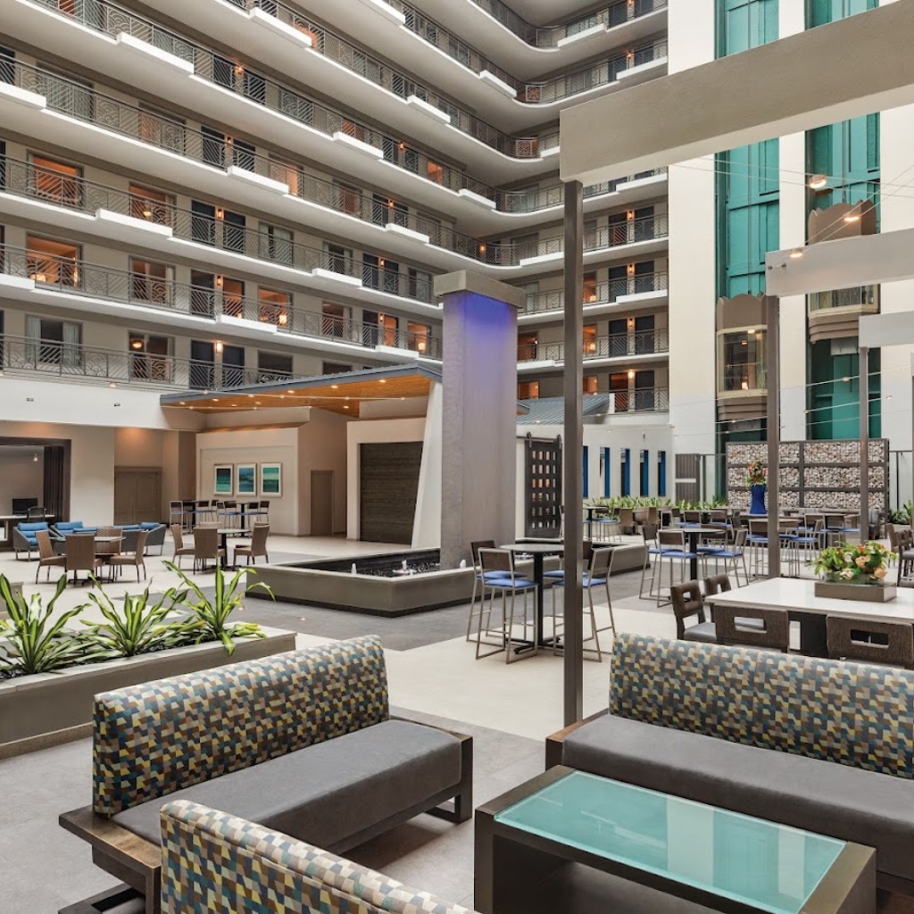 Suites Del Embajador De Hilton
