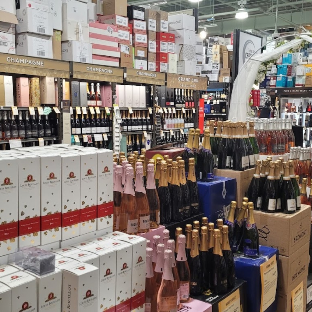 Total Wine & More
