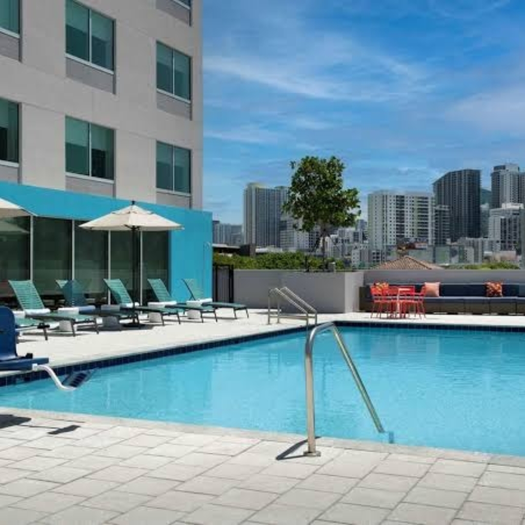 Tru By Hilton Miami West Brickell
