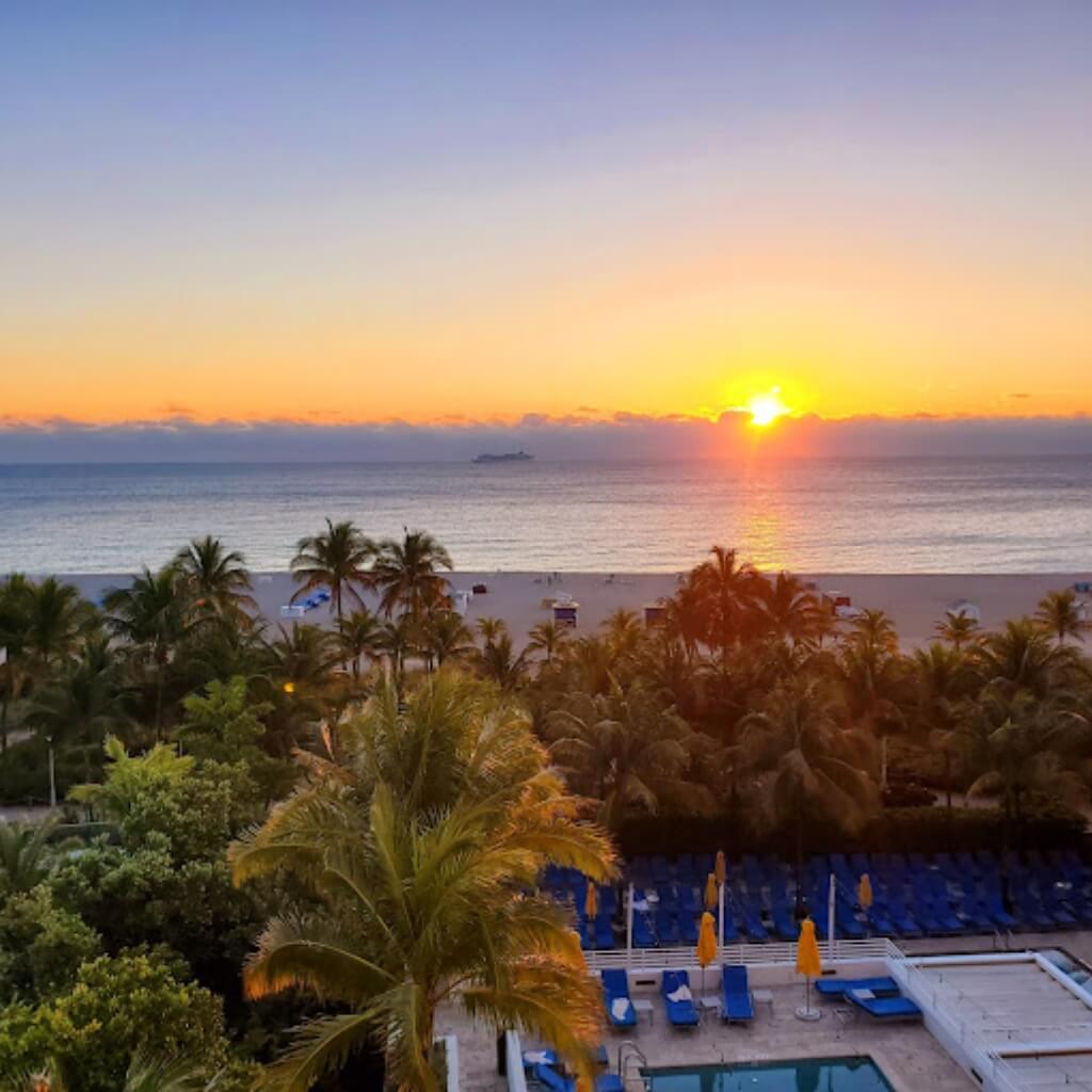 Vista Royal Palm South Beach Miami, a Tribute Portfolio Resort