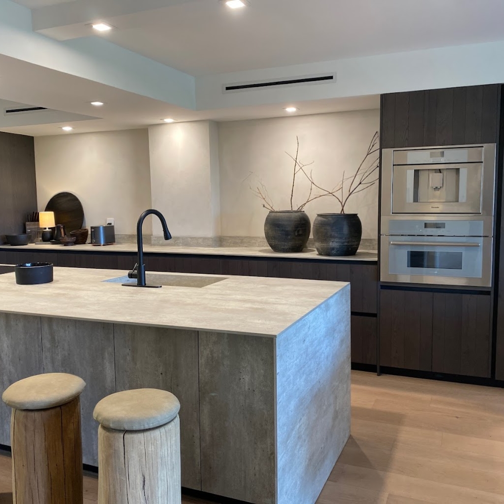 Yamini Kitchens - Italian Kitchen Cabinets Miami