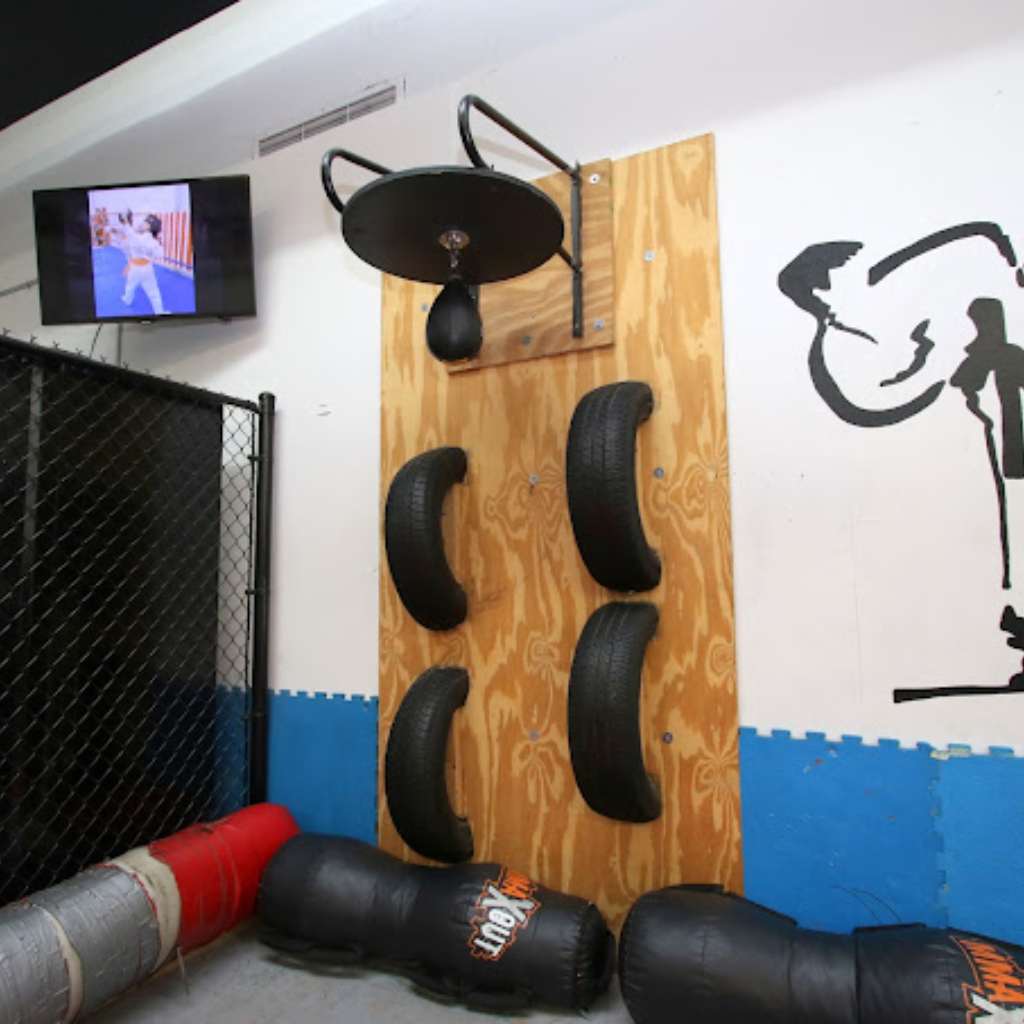 escuelas de karate cerca de mi ubicación